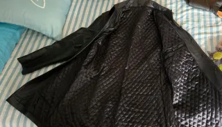 Abrigo de piel genuina negro