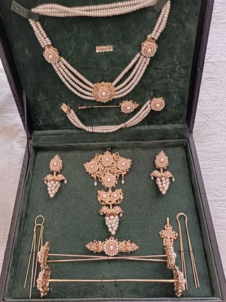 Aderezo Fallera Racimo Oro y Perlas