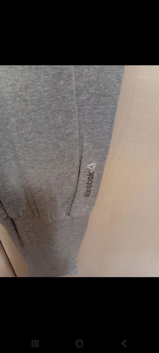 Pantalón Chándal Reebok. Talla L.