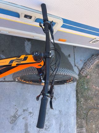 Ghost Lector Carbono 4.9 talla M