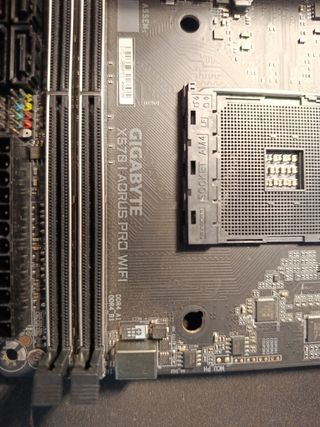 Placa Base Mini-ITX Gigabyte AM4