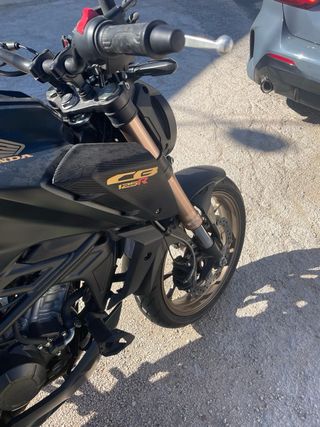 Honda CB 125 R Negra