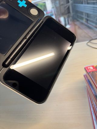 New Nintendo 2DS XL Negra