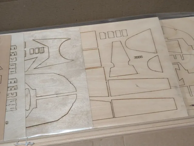 Maqueta Bismarck Amati 1:200