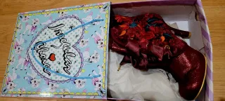 Preciosos Botines Irregular Choice Rojo burdeos