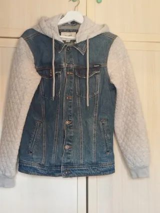 Cazadora vaquera Pull&Bear capucha gris M