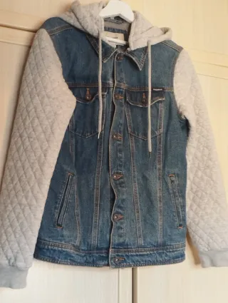 Cazadora vaquera Pull&Bear capucha gris M