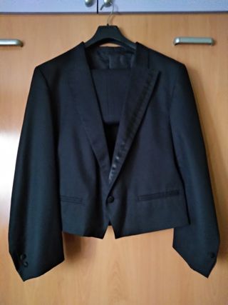 Traje de caballero elegante