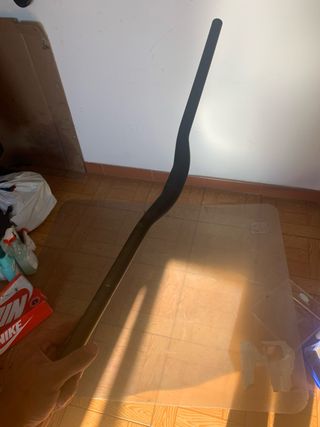 Manillar de bicicleta curvo