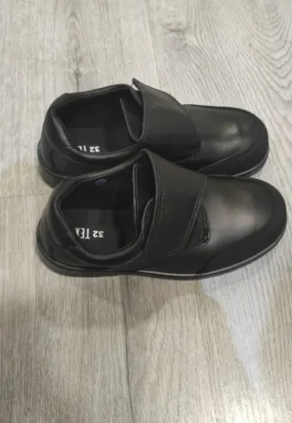 Zapatos colegial negros velcro talla 32