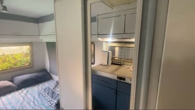 Caravana blanca y gris !!!