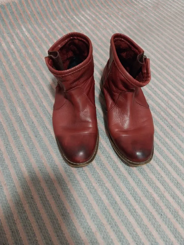 Botines de piel rojos talla 39
