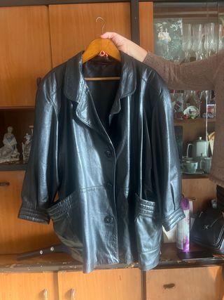 Chaqueta de piel negra talla 54 mujer