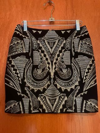 Falda mini Morgan bordada dorada
