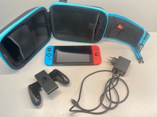 Nintendo Switch blu/rosso + accessori