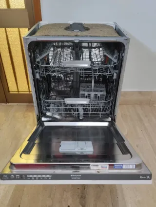 Lavastoviglie Ariston Hotpoint da Incasso