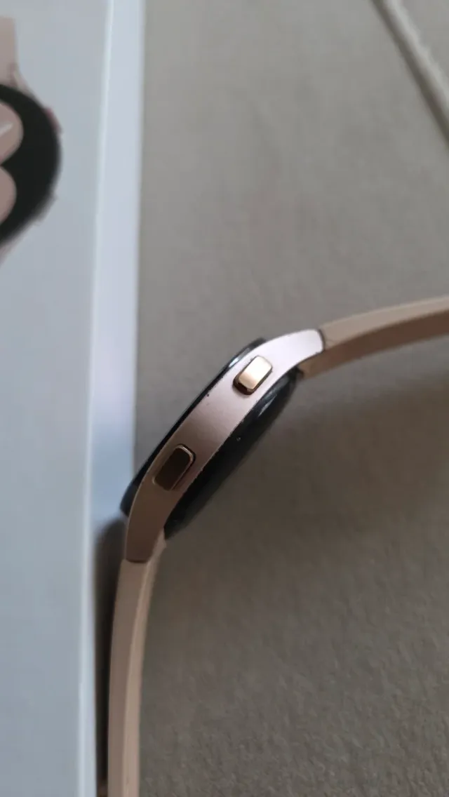 Samsung Galaxy Watch4 40mm pink gold