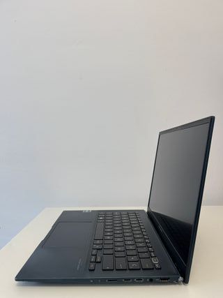 Portátil Asus Zenbook 14"