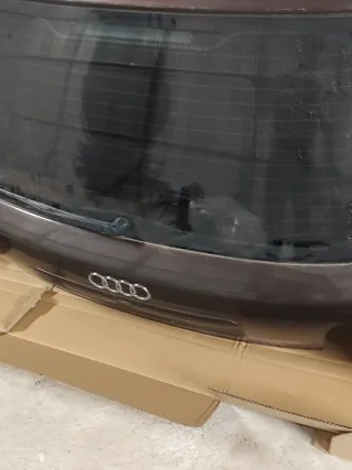 Portón Audi A3 8L