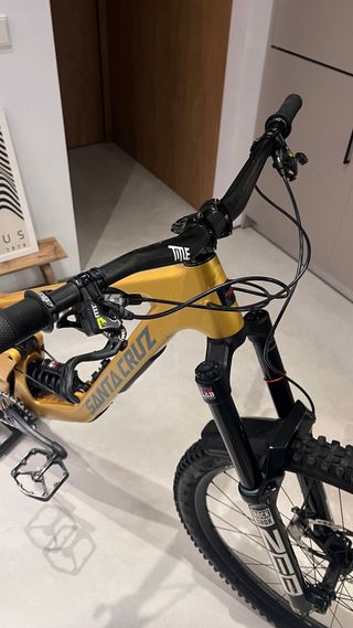 Santa Cruz Bronson CC Talla L + Cascade 