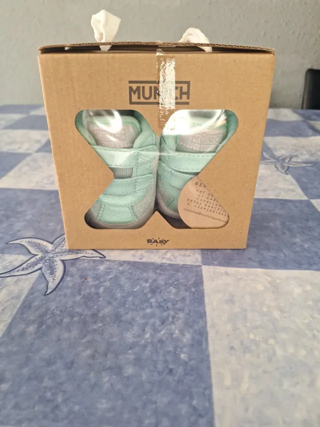Zapatillas Munich Bebé Talla 19 Nuevas