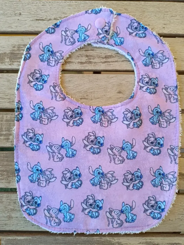 Babero de bebé Stitch
