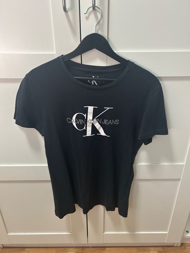 Camiseta Calvin Klein Jeans Negra