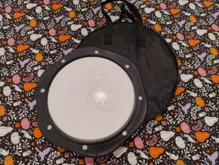 Caja sorda para practicar batería