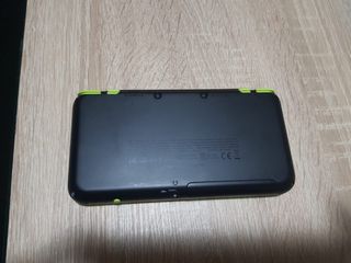 Nintendo 2DS XL Verde y Negro