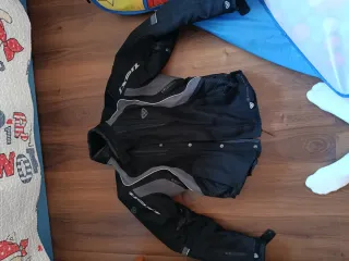 Chaqueta IXON pantalón BULLSON Con protecciones