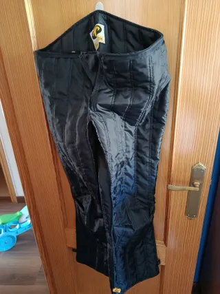 Chaqueta IXON pantalón BULLSON Con protecciones