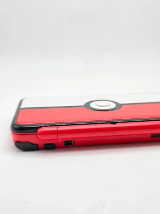 Nintendo new 2DS XL edizione limitata Pokeball