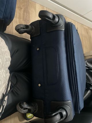 Maleta de cabina azul  50cm x 15x 40cm con ruedas