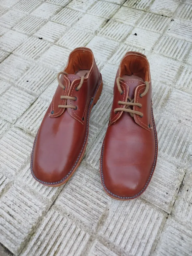 Zapatos de cuero artesanos marca Zapatari