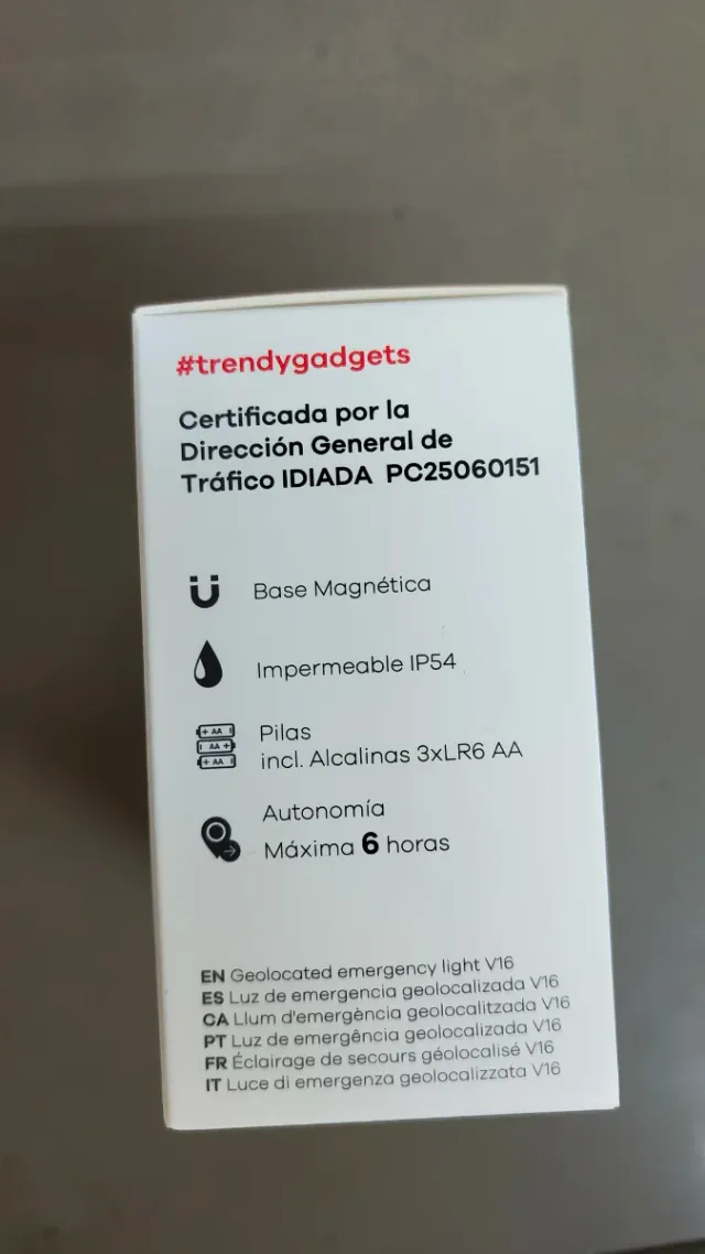 Luz de emergencia V16 geolocalizada