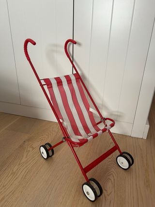 Sillita paseo muñecas rayas rojas