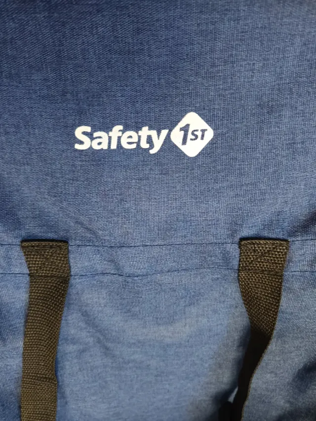 Silla de paseo azul, impecable válida hasta 4 años