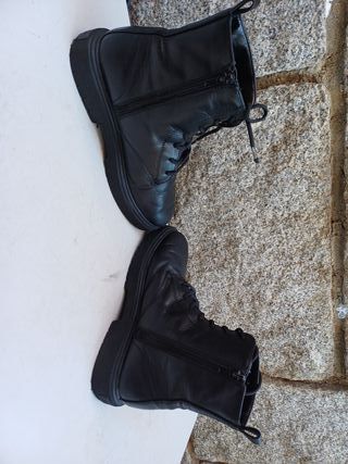Botas negras