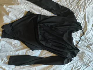 Body negro espalda al aire