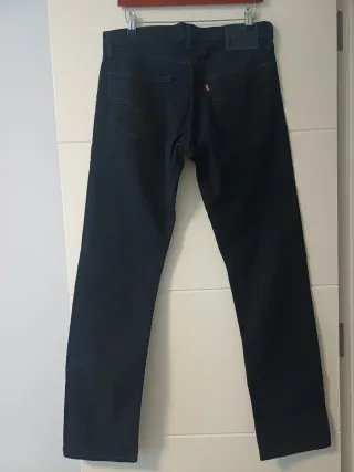 Vaqueros Levi's 504 negro