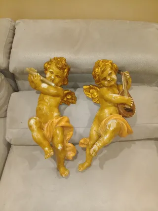 Coppie di angeli decorativi dorati misura 52 cm
