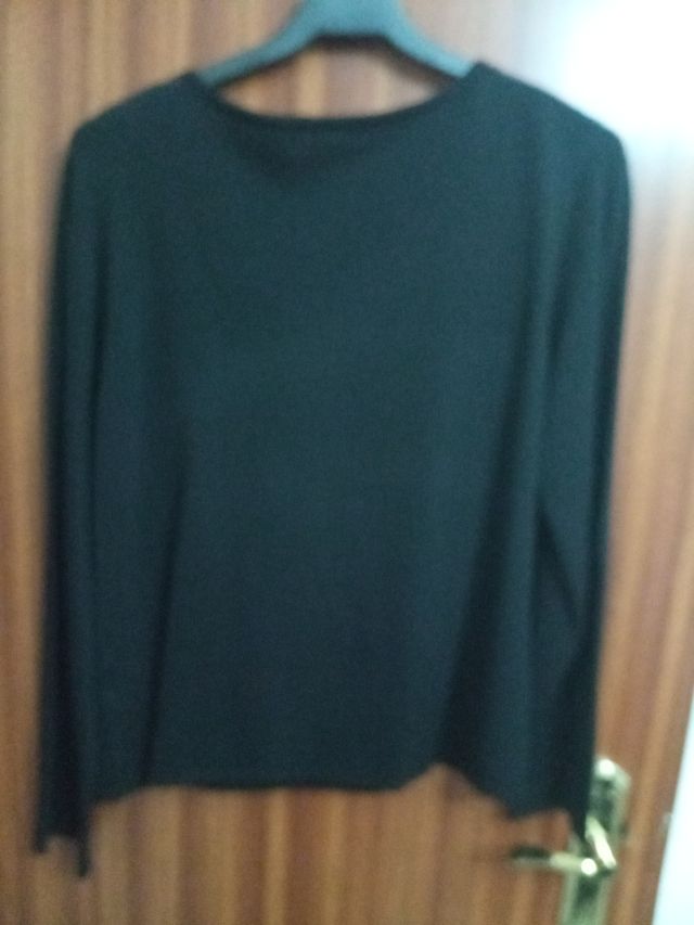 Jersey negro SKY designs con pedrería