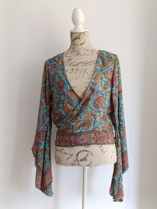 Blusa seda estampado paisley talla única