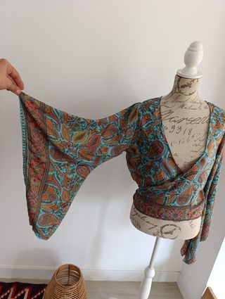 Blusa seda estampado paisley talla única