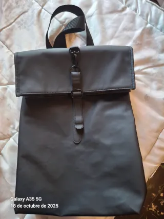 Mochila gris