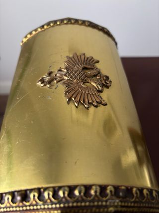 Joyero musical dorado con cajón