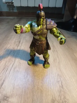 Figura Hulk Guerrero