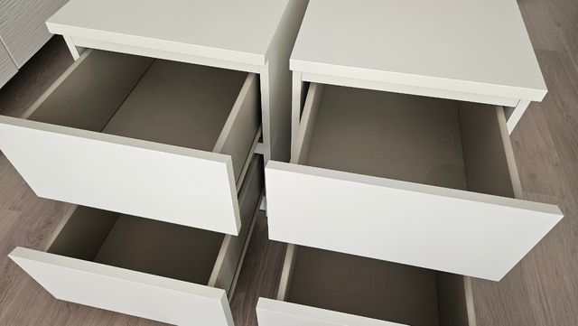 2 Mesitas de Noche Ikea