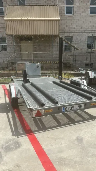 Remolque plataforma