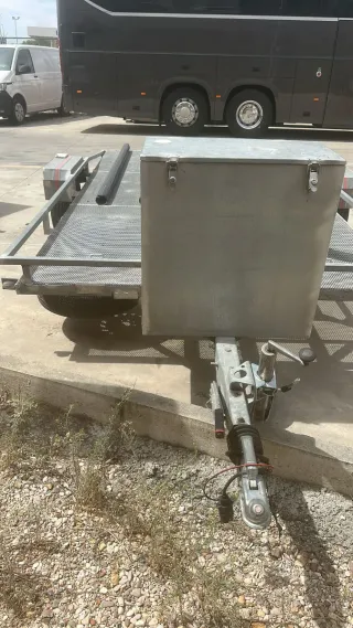 Remolque plataforma